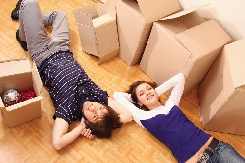 Packing and loading a moving van for a Wandsworth move